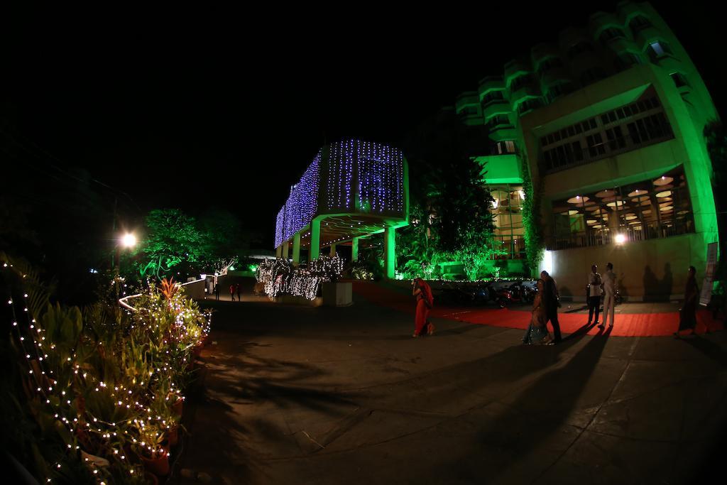Hotel Paradise - Mysore Dasaprakash Group Экстерьер фото