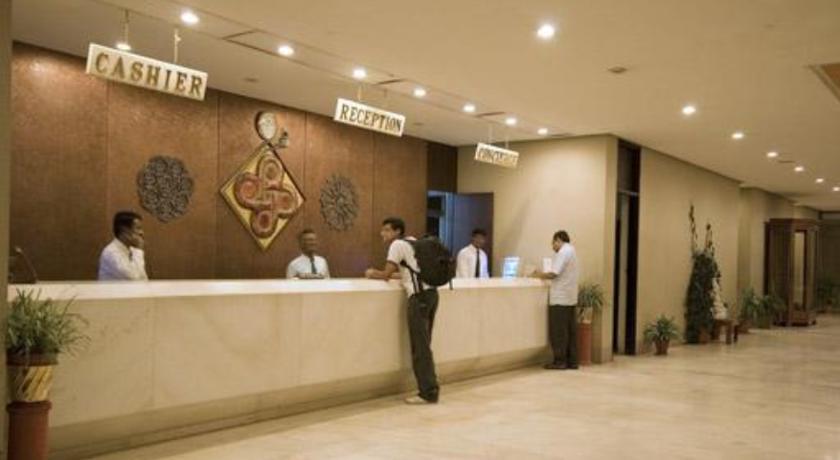 Hotel Paradise - Mysore Dasaprakash Group Экстерьер фото
